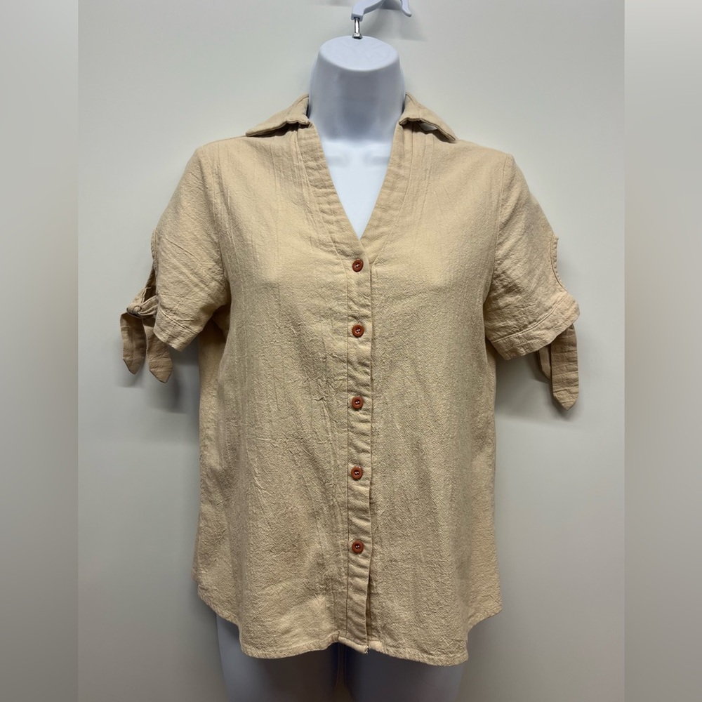 SHEIN Knotted Sleeve Button Down Shirt